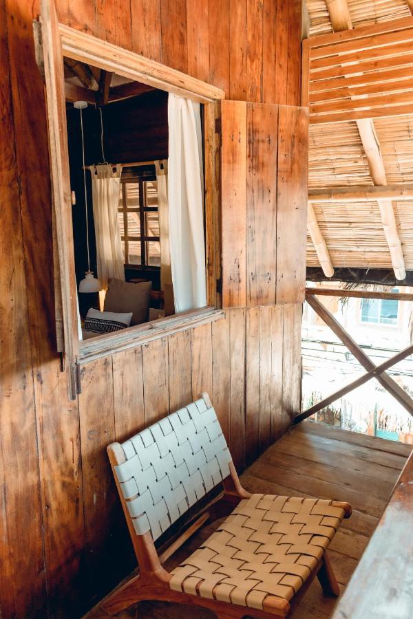 Tiki Limbo Hotel Montañita Buitenkant foto